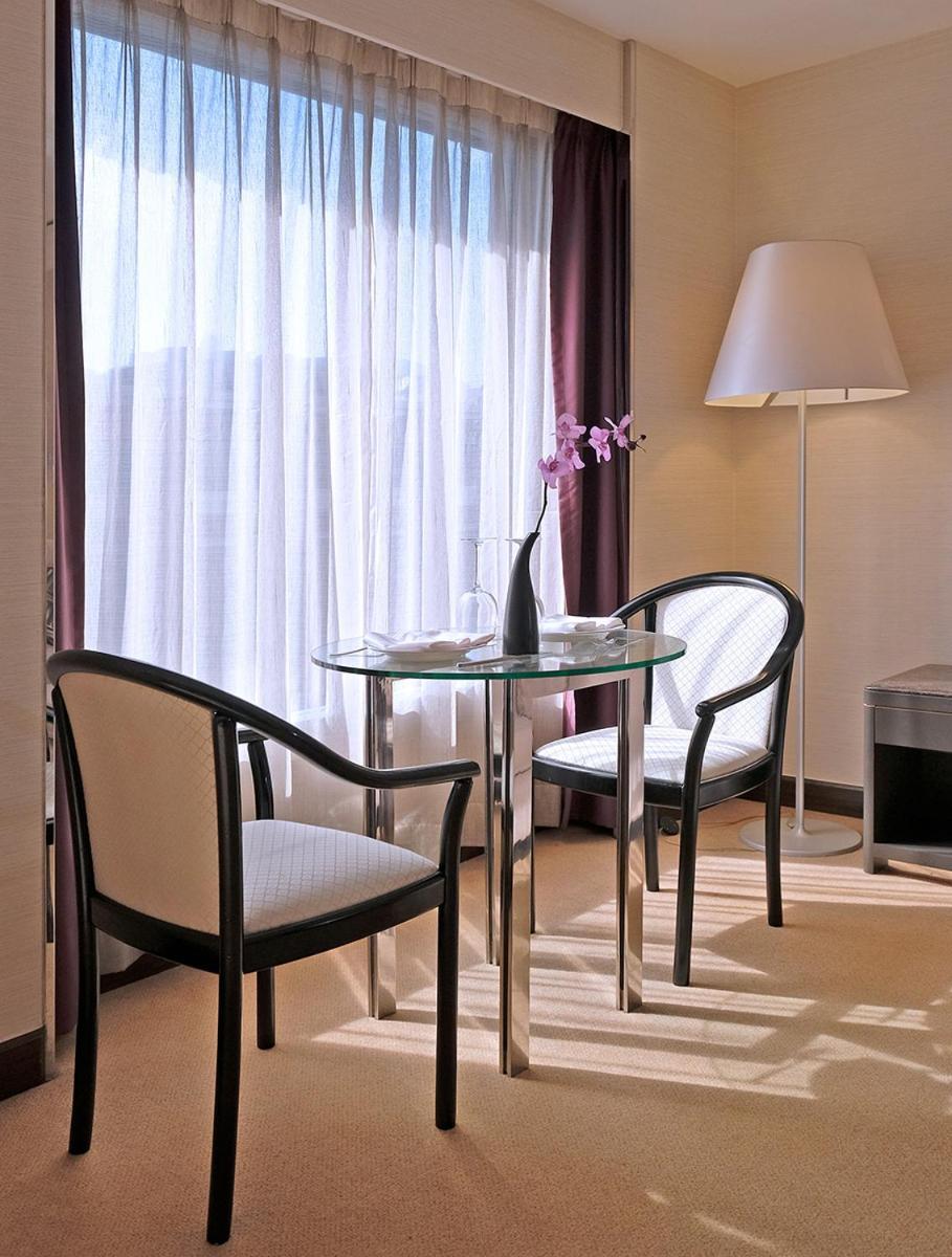 Prudential 4* Hong Kong